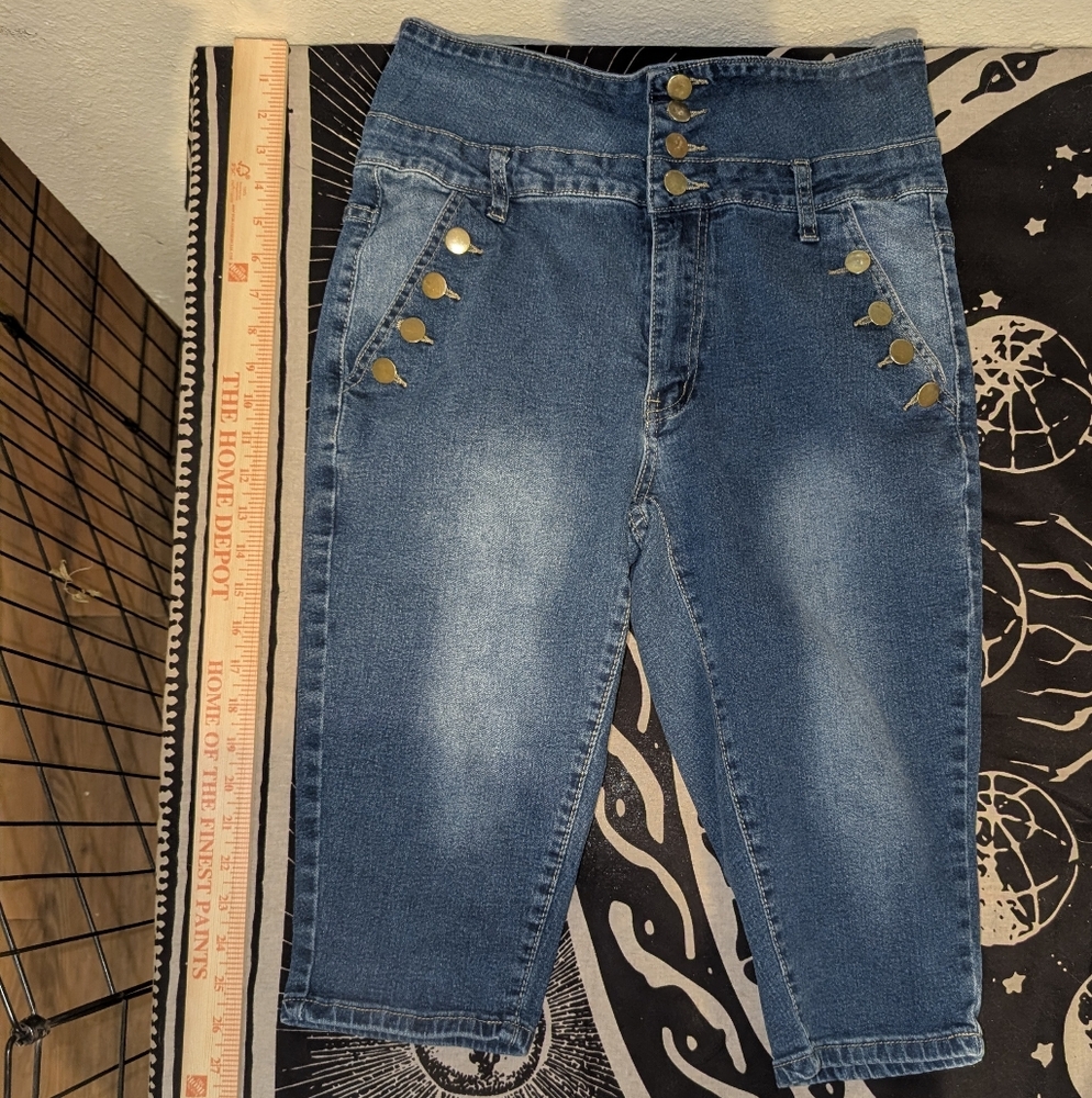 SHEIN Blue Cropped Jeans with Gold Accents